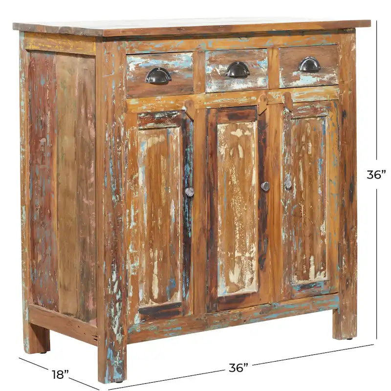 Armoire artisanale en bois brun
