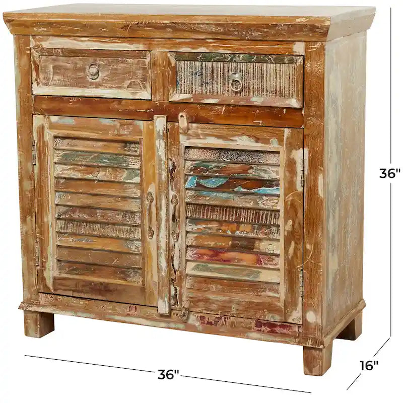 Armoire artisanale en bois brun