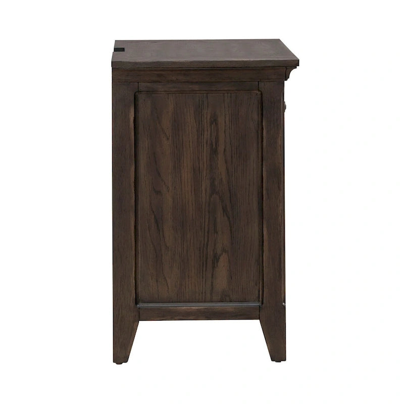 Lit à panneaux marron selle, commode et miroir, et table de chevet